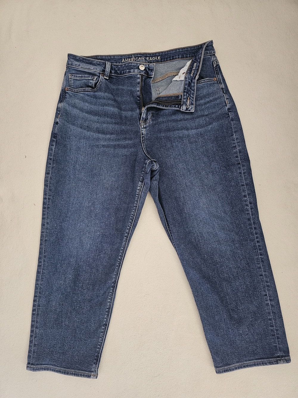 NEW! AMERICAN EAGLE Wms Stretch Mom Jeans Super High-Waisted X-Short Sz 14